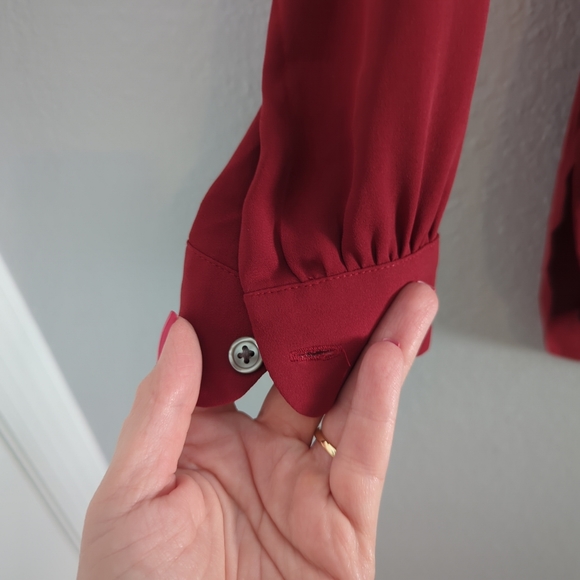 Loft Blouse Red V-neck Long-sleeve Career Business Professional Size Small - Picture 3 of 7
